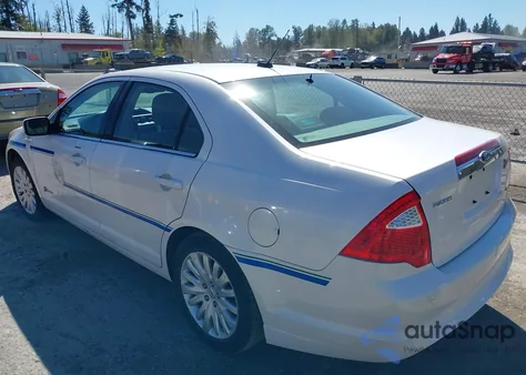 2010 Ford Fusion Hybrid from USA, damaged, VIN 3FADP0L3XAR395170